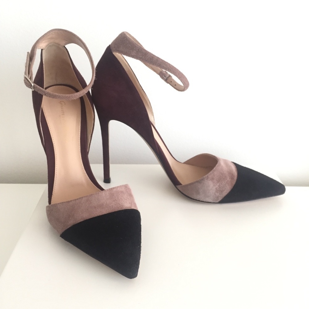 Gianvito Rossi Tricolor Suede D'orsay Pumps 39 EUC